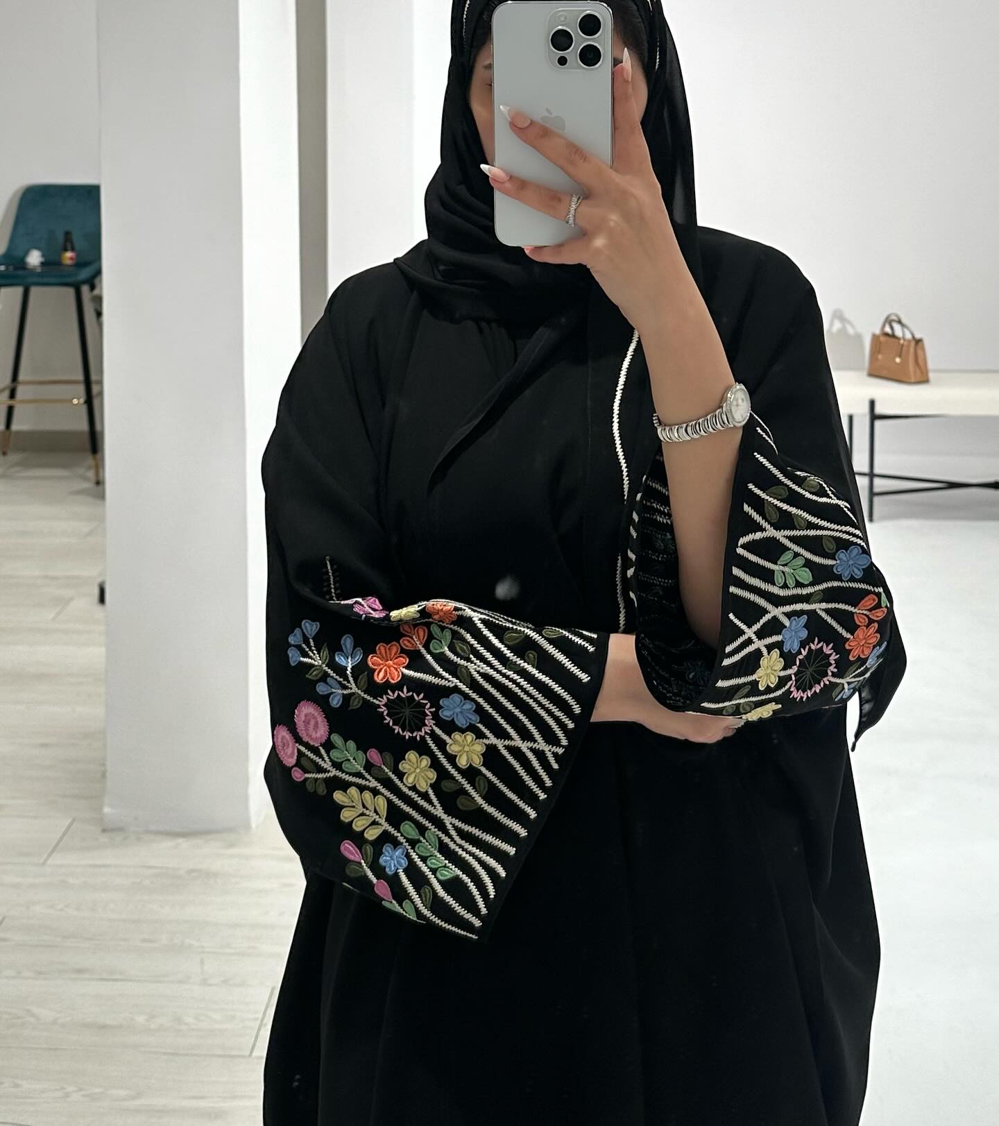 EMBELLISHED embroidery design STYLE ABAYA. (With Matching hijab)